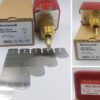 Công tắc dòng chảy honeywell wfs 1001 h
